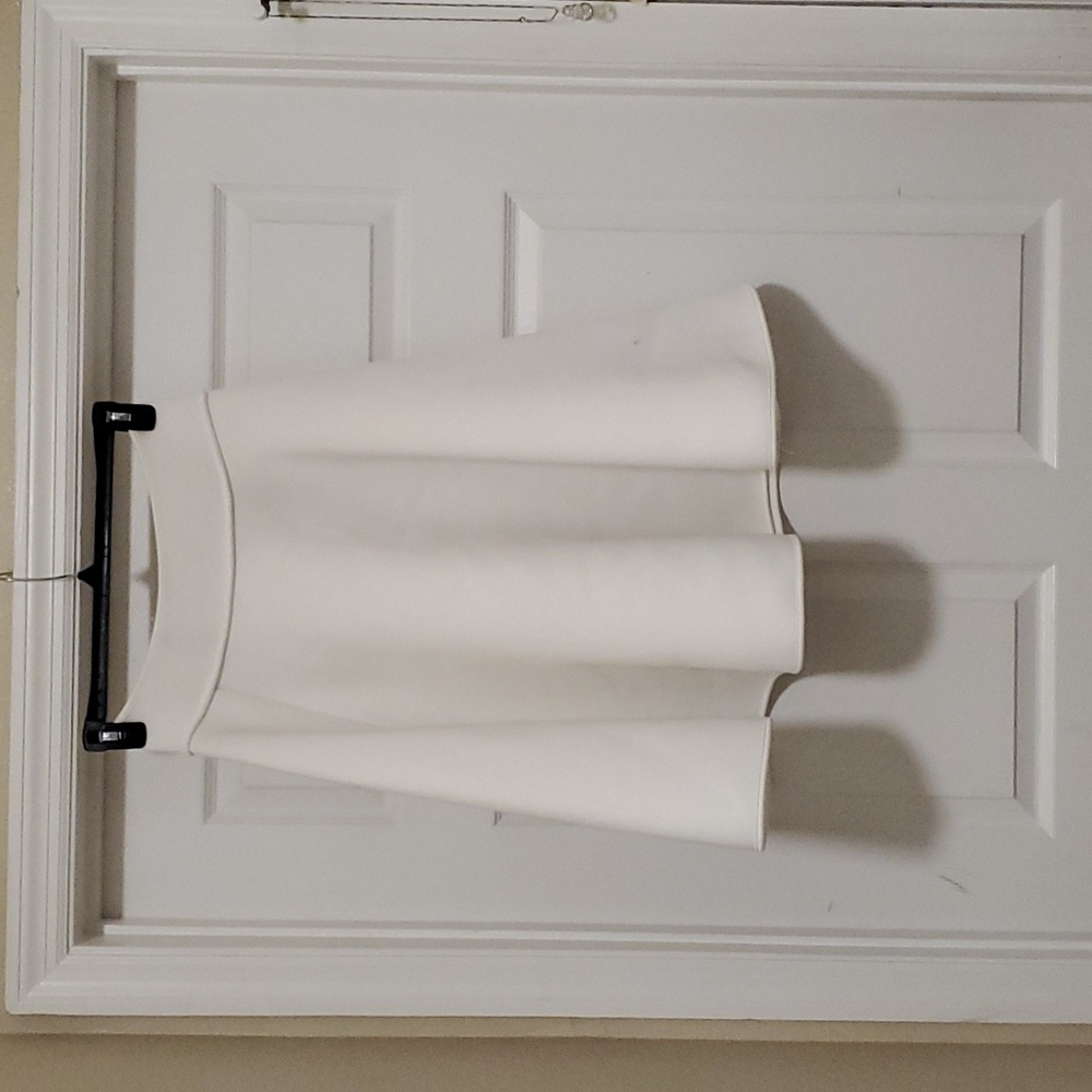 👍Lulus woman white skirt